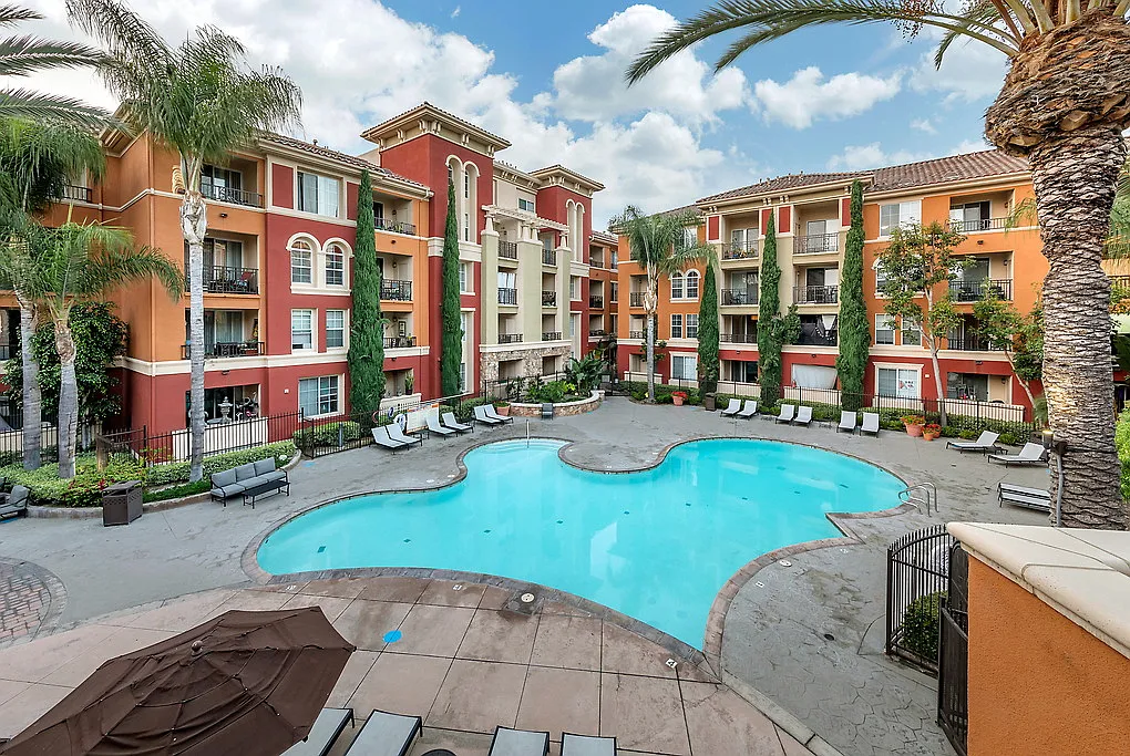 Renaissance at Uptown Orange — Photo 1
