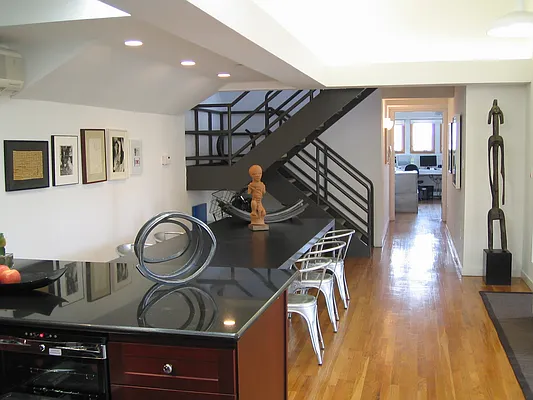 Rented by Big Apple NYC | media 46