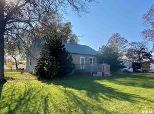 26438 Hall Rd, Ashland, IL 62612