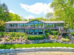 1120 Sandstone Dr, Libertyville, IL