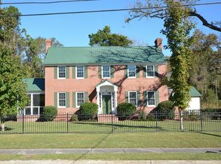 39 E Calhoun St, Wadley, GA 30477