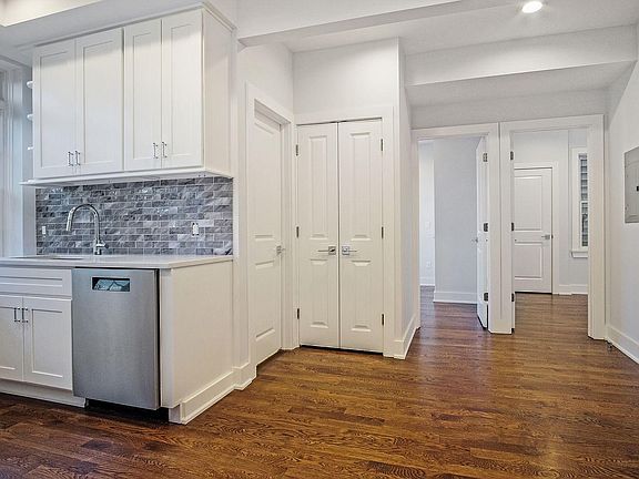 2nd image of 266 Mamaroneck Ave APT 1F