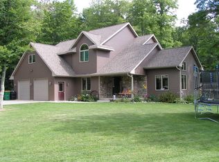 N7790 Ray Art Rd, Iola, WI 54945