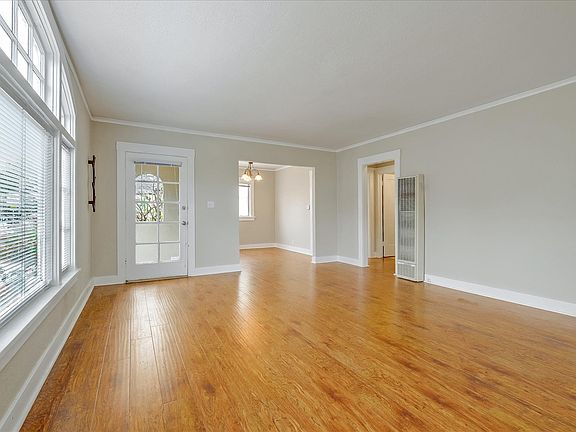 5th image of 726 Seabright Ave