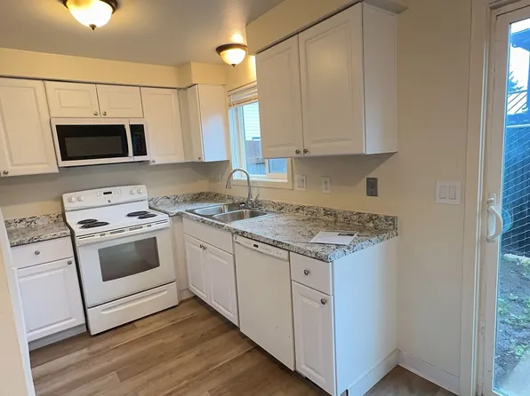 A_Clea1175, 1175 Clearview Ave NE APT 12, Keizer, OR 97303