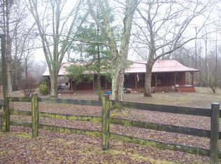 2590 Galen Rd, Lafayette, TN 37083