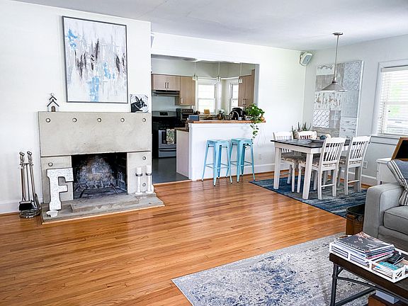 Open concept living, dining and kitchen space