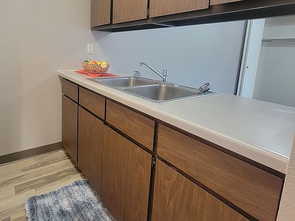5th image of 1621 7th St N #17