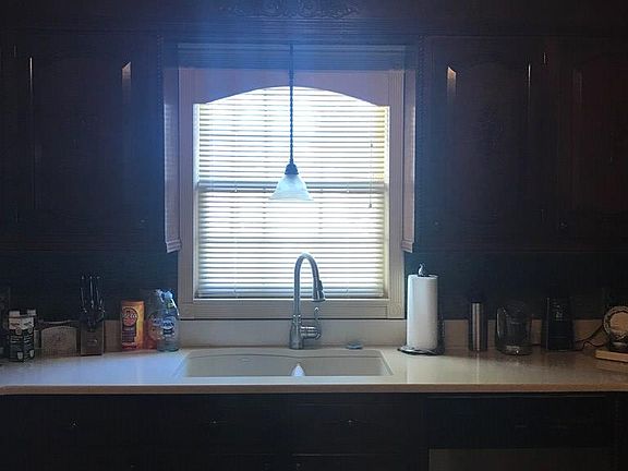 2nd image of 1708 Center Dr