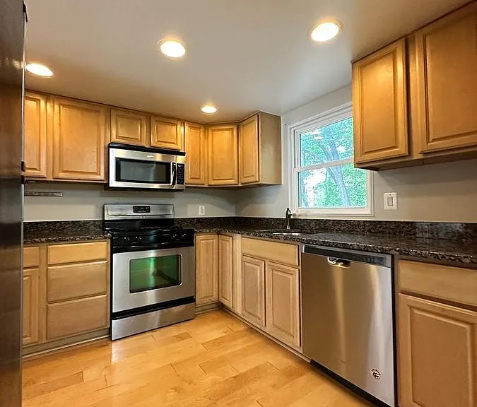 5106 Arrit Ct — Photo 3