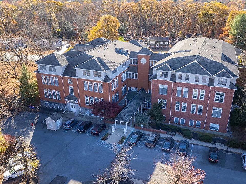 1st image of 100 Aura Rd APT 110