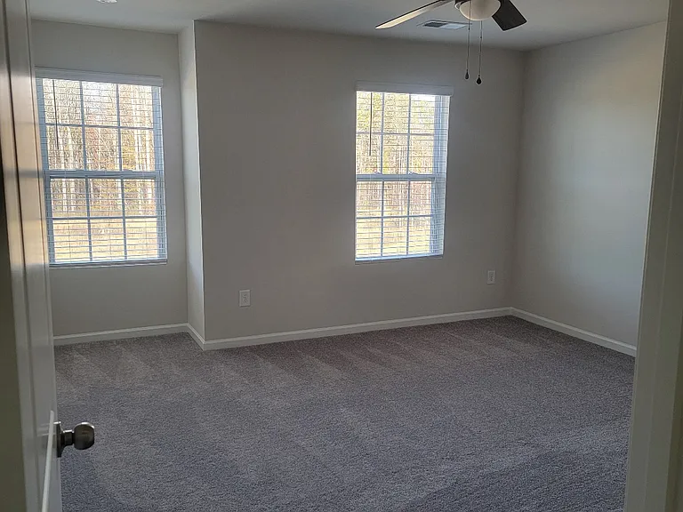 62 Fernhill Ln — Photo 31