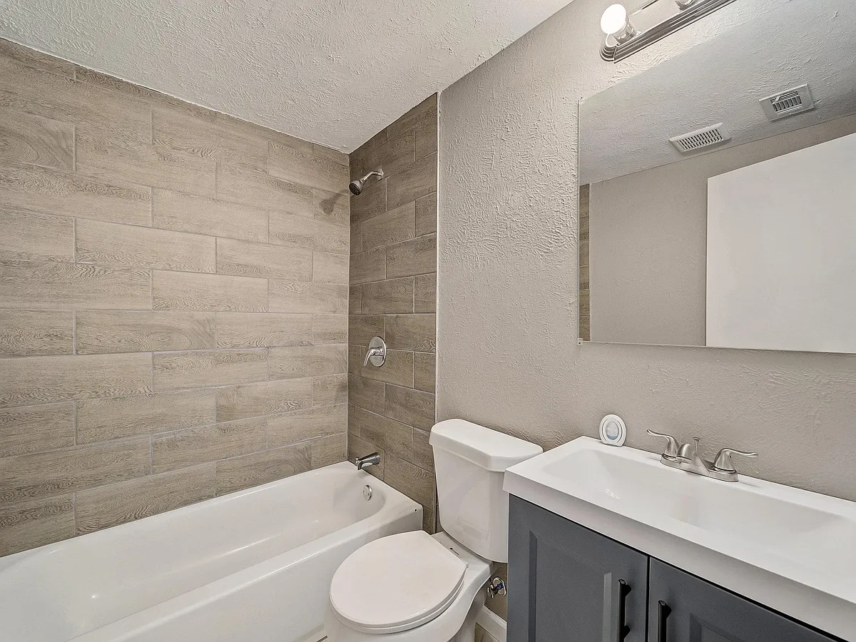 Bathroom - Clearglen Dr