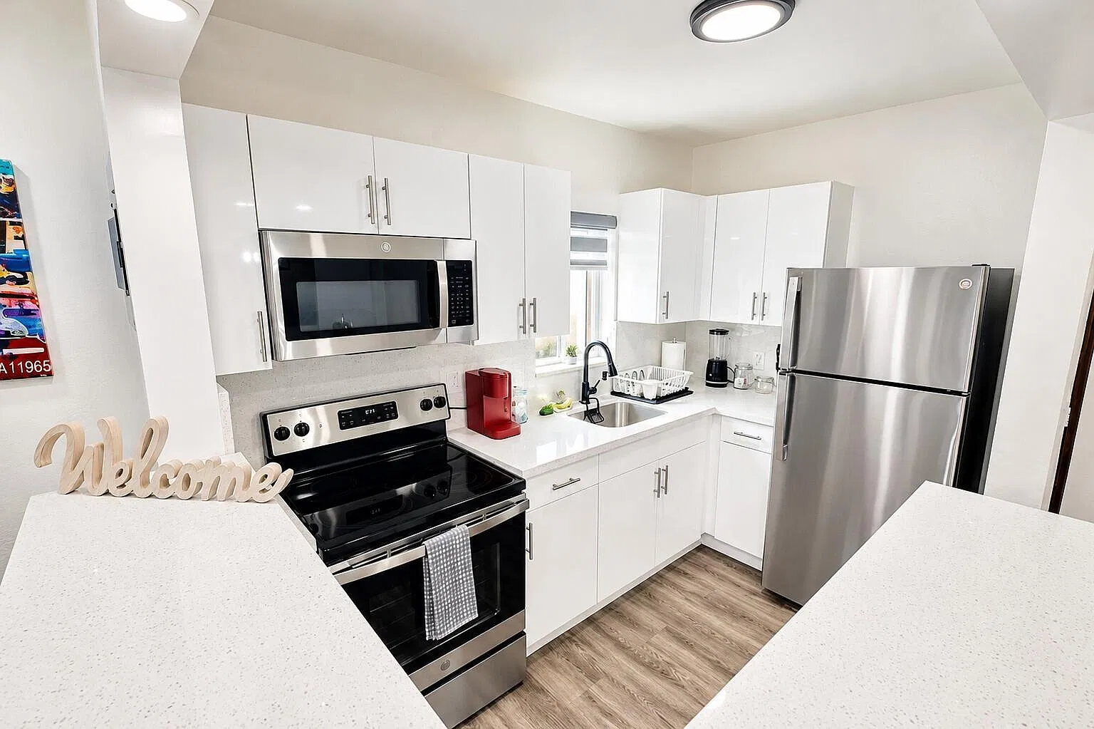 1232 SW 30th Pl — Photo 4