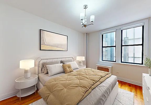 4th image of 245 W 51st St APT 708