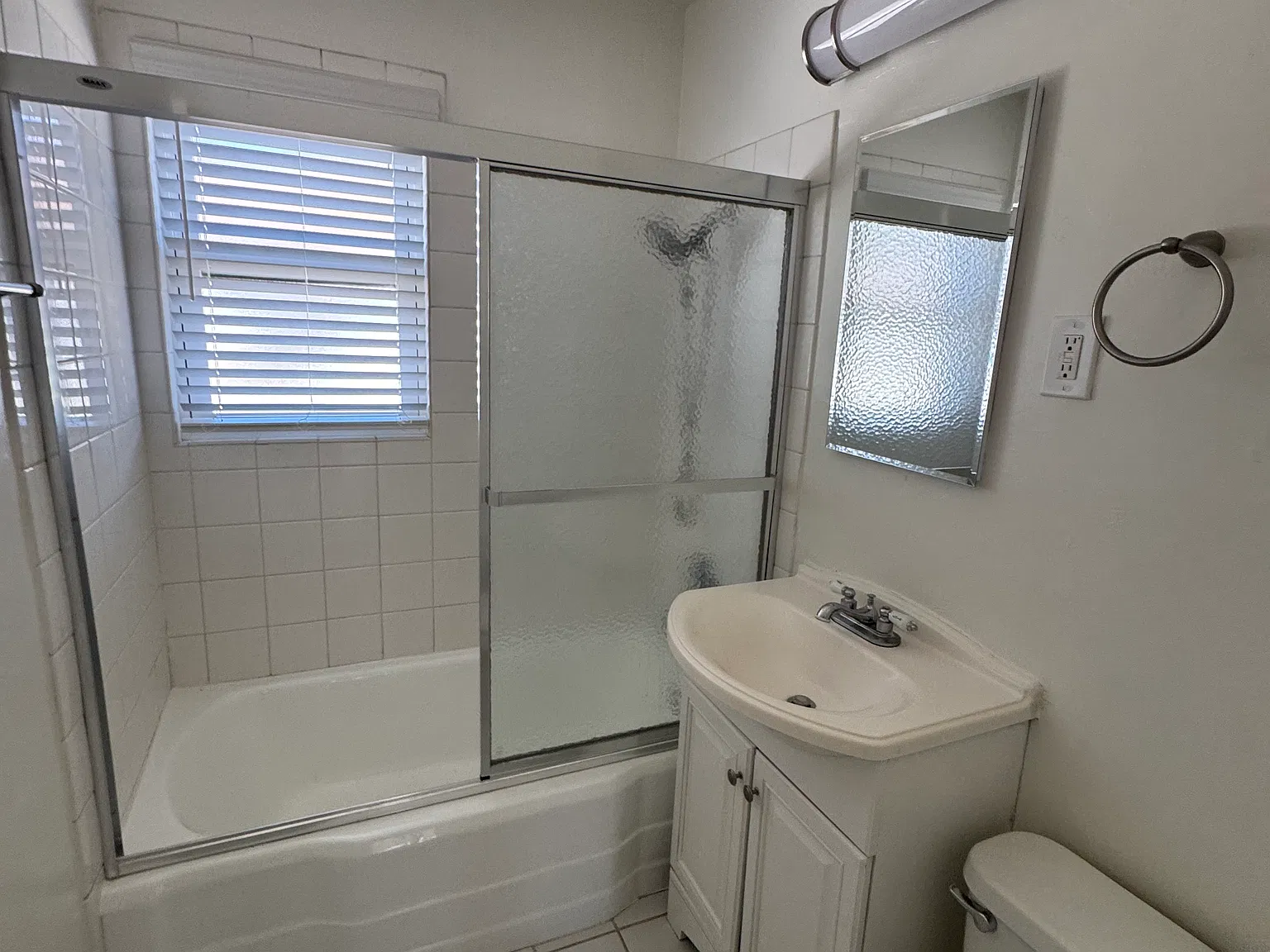 2 bed, $1,895 — Photo 4