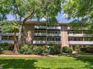 Sprin Lake Condo, Bethesda, MD 20817