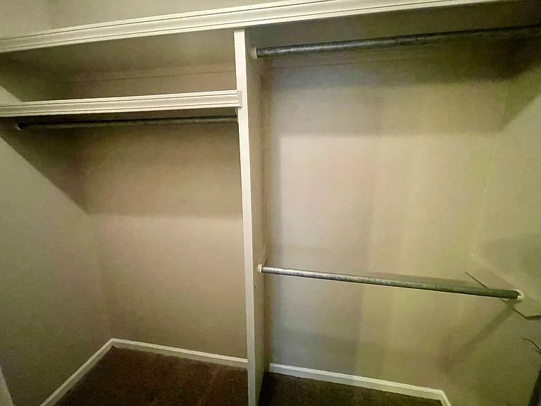 616 E Barbara Ct — Photo 19