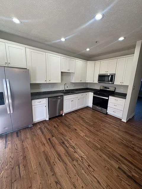 842 Lowe Road - 1 — Photo 4