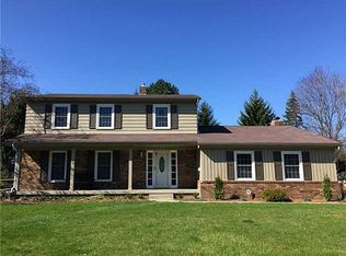 2360 Tanglewood Dr, Toledo, OH 43614