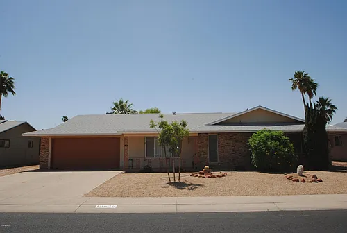 19626 N Lake Forest Dr Photo 1