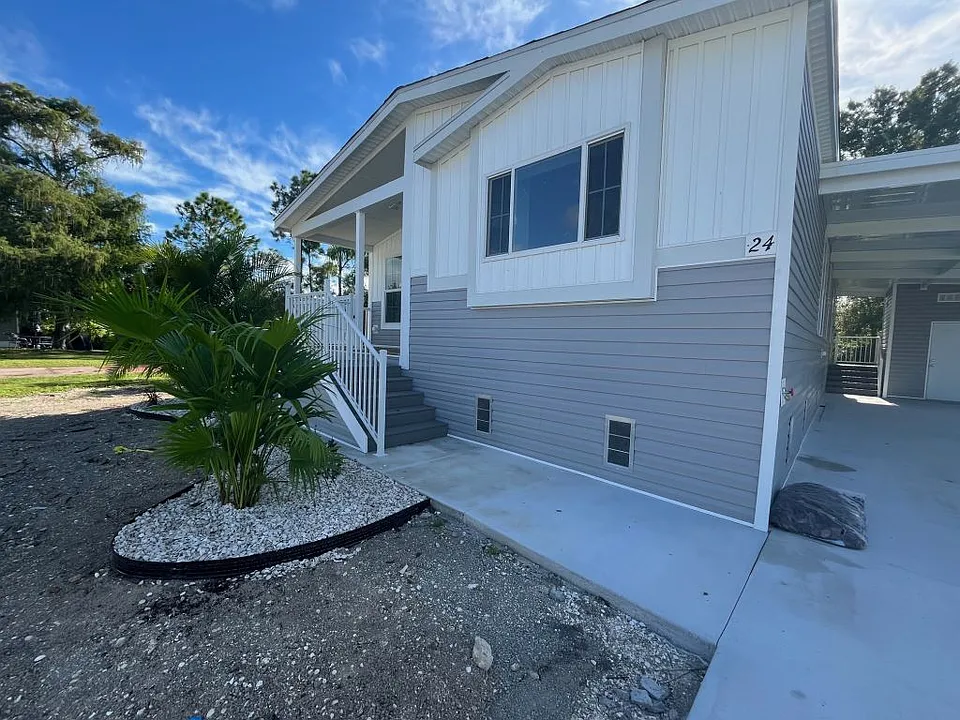 24 Eland Dr #24