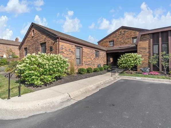 4240 Chaucer Ln, Columbus, OH 43220
