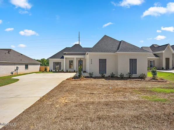 858 Glenwild Cir, Canton, MS 39046