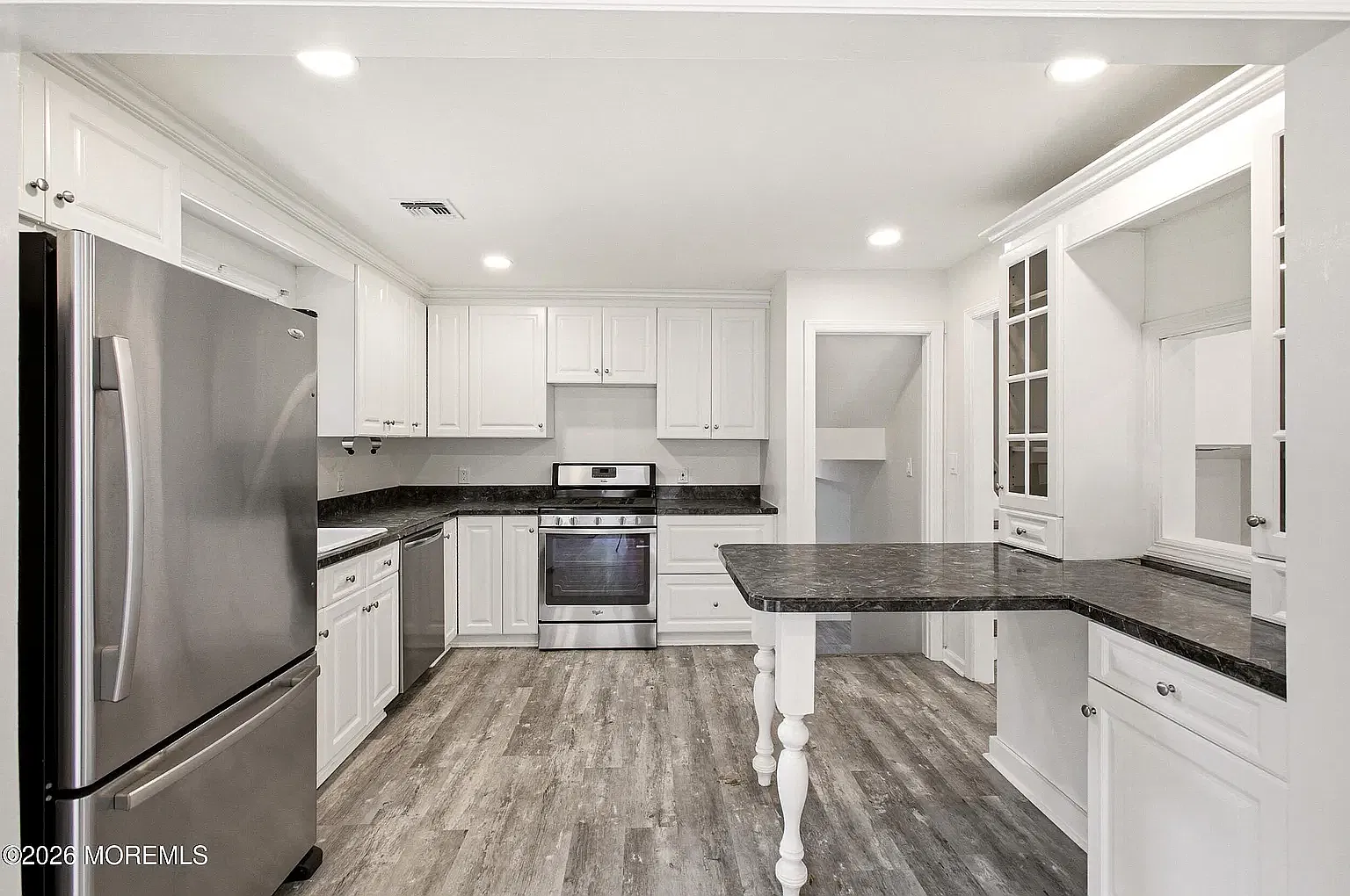 4 bed, 1668 sqft, $3,500 — Photo 3