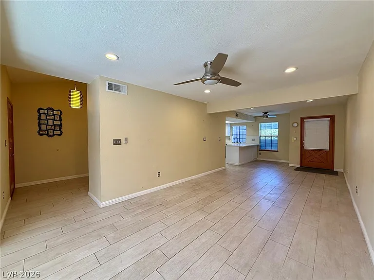 5923 Laredo St — Photo 16