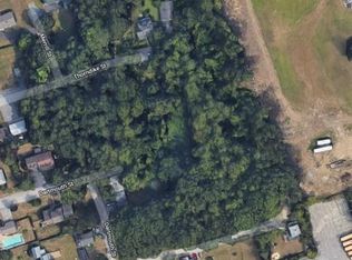100 Lawton Ave, Lunenburg, MA 01462