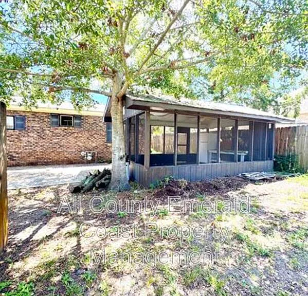 733 Beach Dr — Photo 34