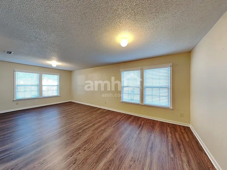 5631 Hammermill Dr — Photo 10