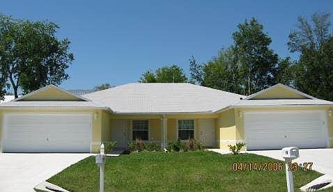1st image of 8 Fawn Ln