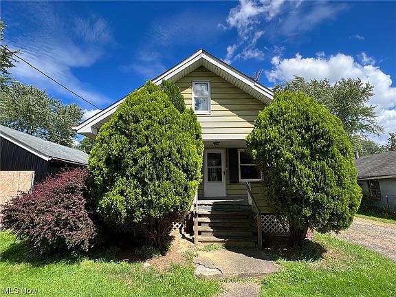 4th image of 341 Charles Ave SE
