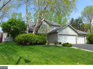 8424 109th St W, Bloomington, MN 55438