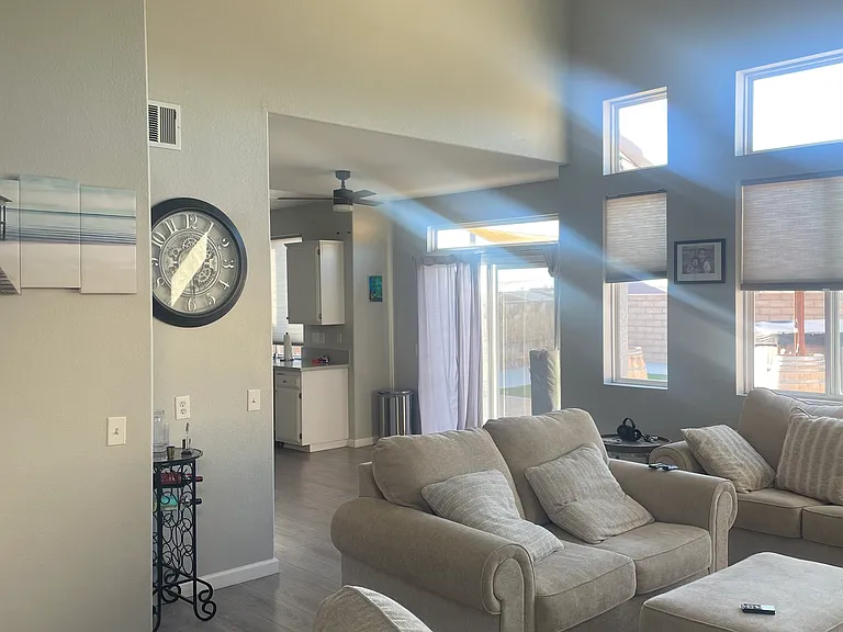 5449 Essex Dr — Photo 13
