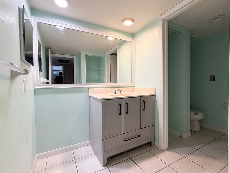 5222 Cedarbend Dr #4 — Photo 21