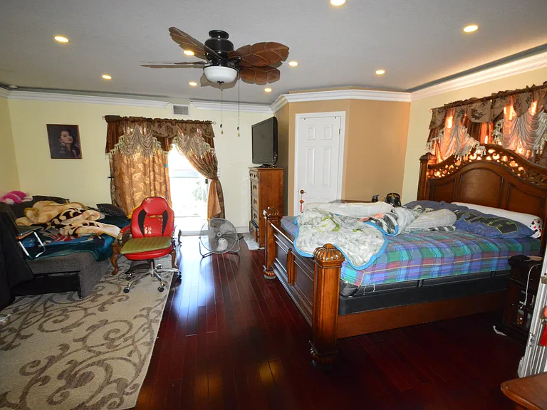 1310 W Fern Dr — Photo 16