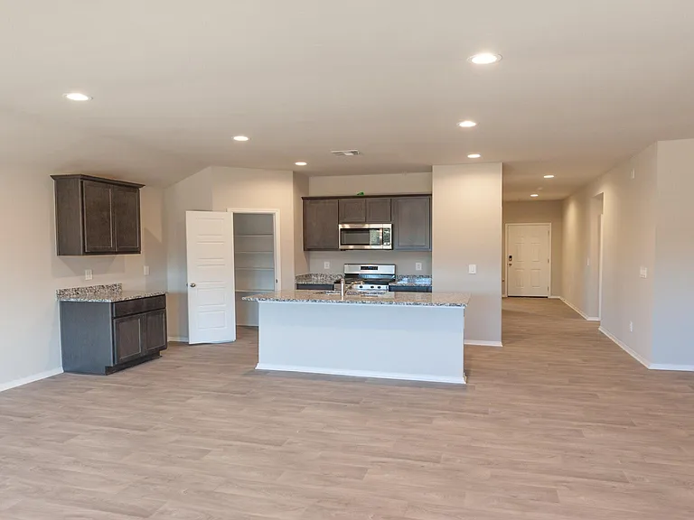 3502 Molly Dr — Photo 4