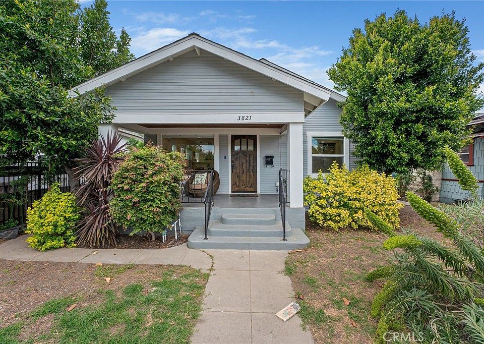 1st image of 3821 S Hobart Blvd