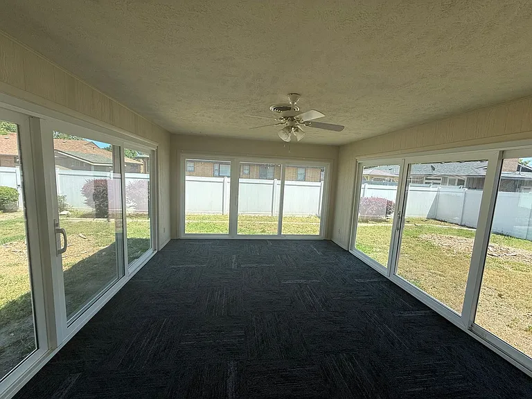 1208 Truman St — Photo 18