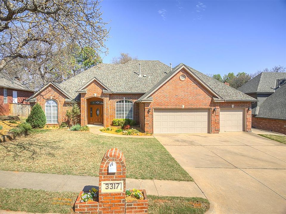 1st image of 3317 Painted Desert Dr