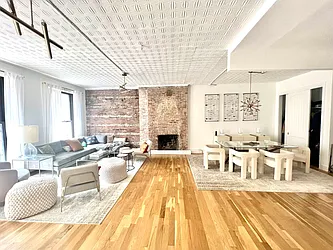 Rented by Nolita Group