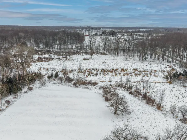 368 Cranson Rd, Bronson, MI 49028