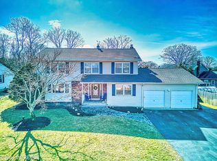 33 Redwood Dr, Toms River, NJ