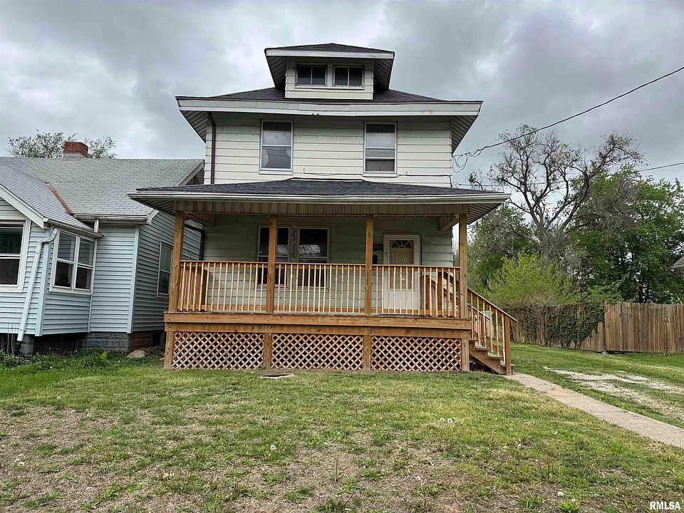 1st image of 2111 W Callender Ave