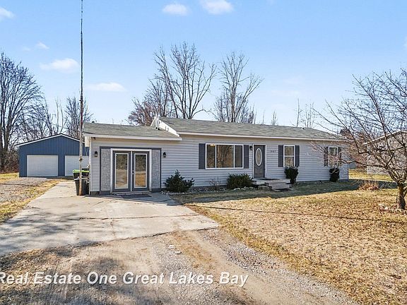 3rd image of 1005 Conrad Rd