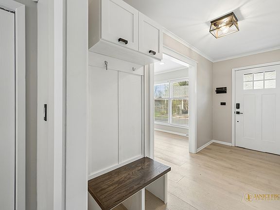 3rd image of 228 Raymond Ave