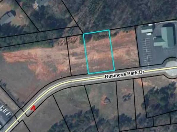 625 Business Park Dr, Seneca, SC 29678